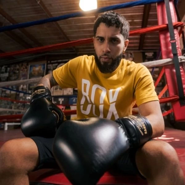 TITLE Boxing Roberto Duran Leather Sparring Gloves - Lace 6 TITLE Boxing Roberto Duran Leather Sparring Gloves - Lace - Image 6